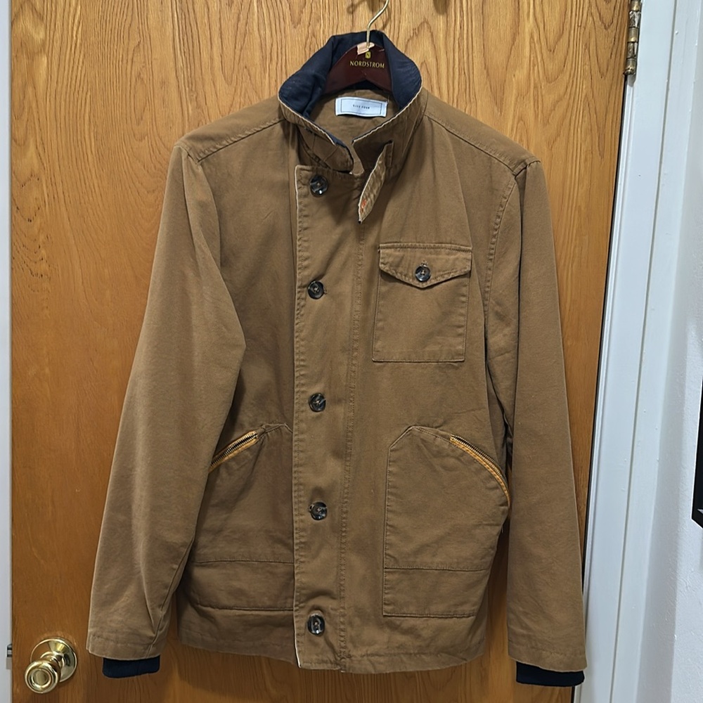 Versatile jacket - Picture 2 of 4